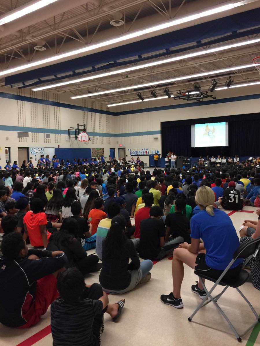 playwithmath's tweet image. We're going to miss you, @vp_slee &amp;amp; @DVanHooydonk! Thank you for the community you've created &amp;amp; how much you care for everyone! @PeelSchools