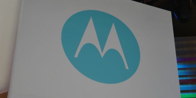 HWSWReview's tweet photo. #Moto #Z2 : #specifiche #tecniche #confermate da #AnTuTu https://t.co/I5IQdqEwnx https://t.co/D3NvJfZJLF