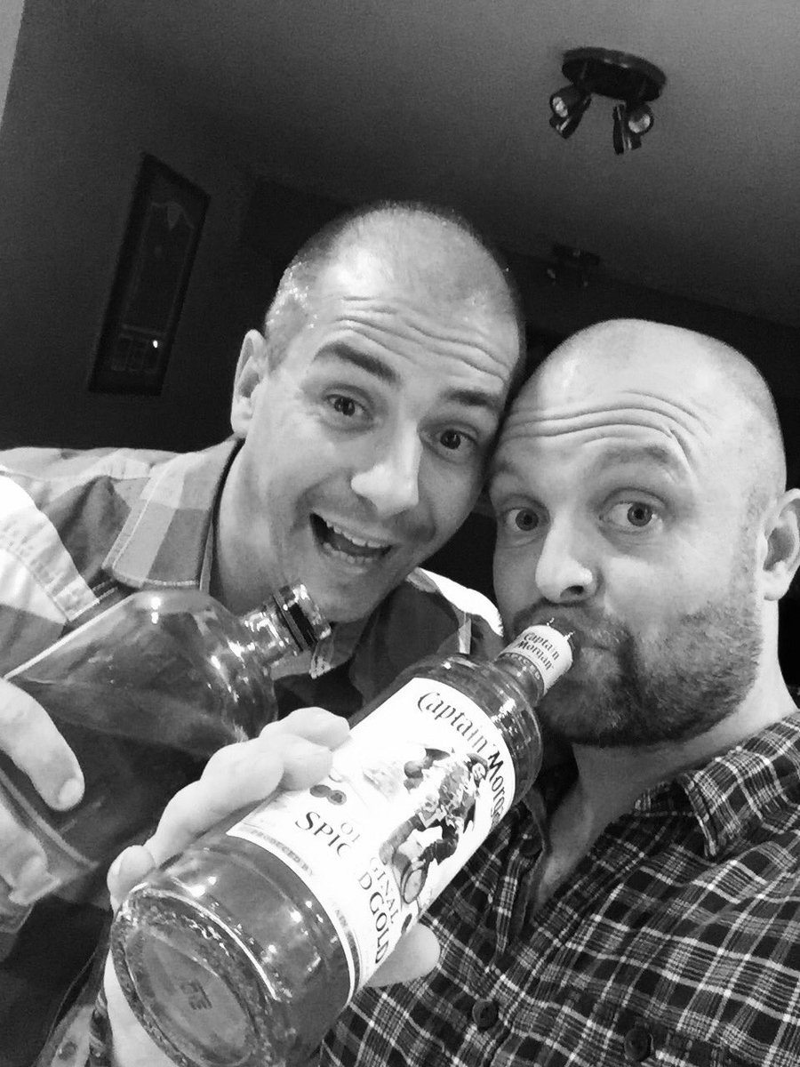 MarkBagnall's tweet photo. Great catch up with the guys last night #bestmates https://t.co/AkV9QseX0J