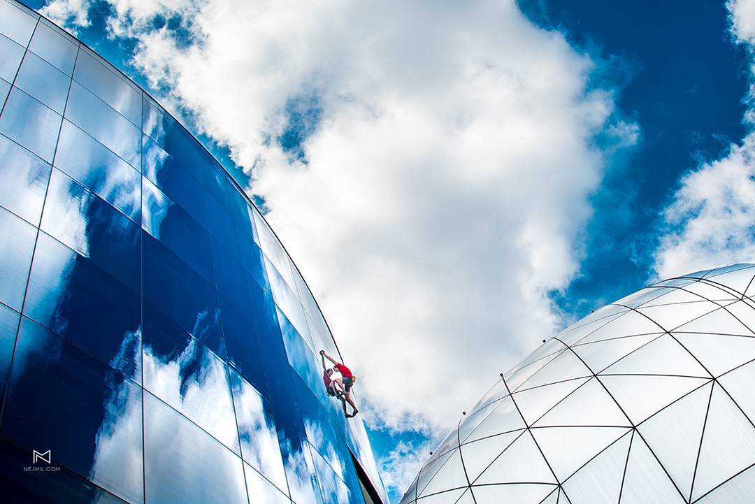 4sportua's tweet photo. Photo of the day: #AdamOndra climbs #SonoCentrum (#Brno, #CzechRepublic)
"No worries, I was on the rope;-)" https://t.co/GJrIhSCVIu