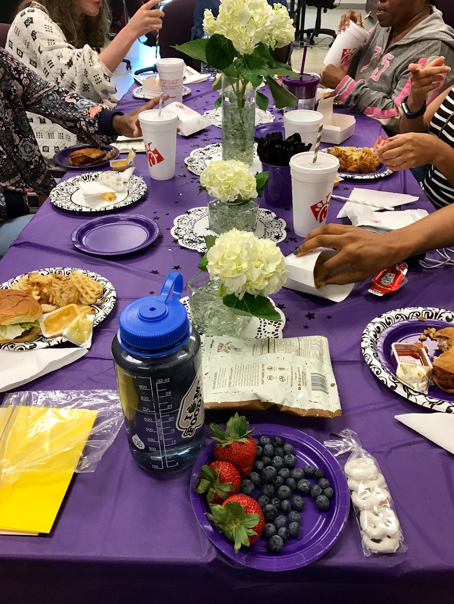 WellspringATL's tweet photo. WELLSPRING LIFE [Academy]: Week 10: We celebrated the perseverance &amp; accomplishments of these ladies w/ good food, awards &amp; fellowship. Yay! https://t.co/mU035xAXJN
