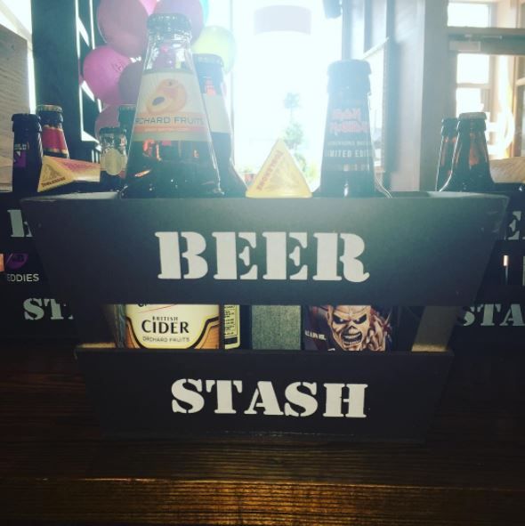 Treat Dad this #FathersDay at @HungryHorsePubs 🍺