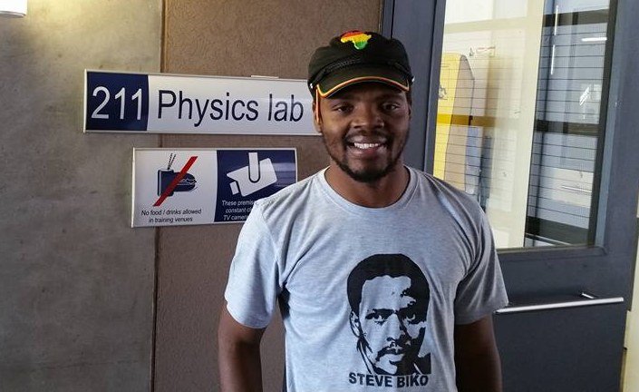 allafrica's tweet photo. Case Against #FeesMusFall Leader Delayed: https://t.co/vOvtZvxN8b #SouthAfrica https://t.co/dWYfph0JfH
