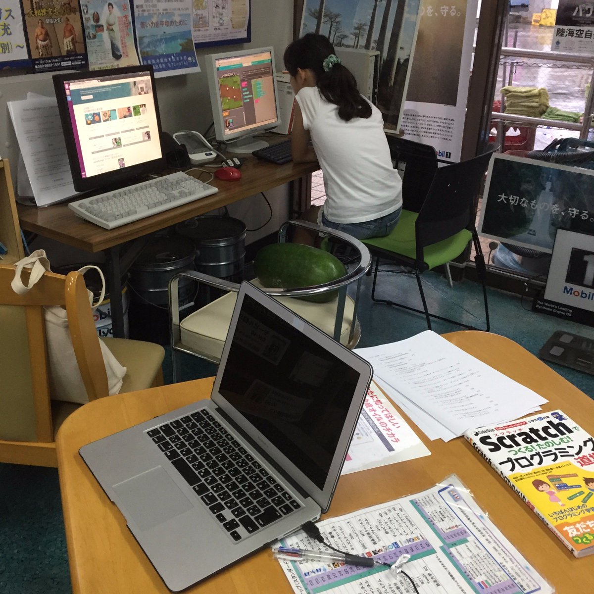 CoderDojo385isl's tweet image. 2017.6.16 今日は2人遊びに来ました。女の子は常連。男の子は初のScrach、フルーツゲットを作りました。その後、Code studioでプログラミングを楽しみました。