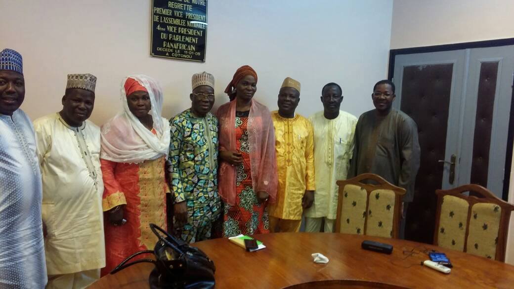 dmetonou's tweet photo. Bénin. Un groupe parlementaire d'amitié Bénin-Arabie-Saoudite. Il compte une vingtaine de députés. Porto-Novo, le 15 juin 2017 https://t.co/9LI3VOX2Ca