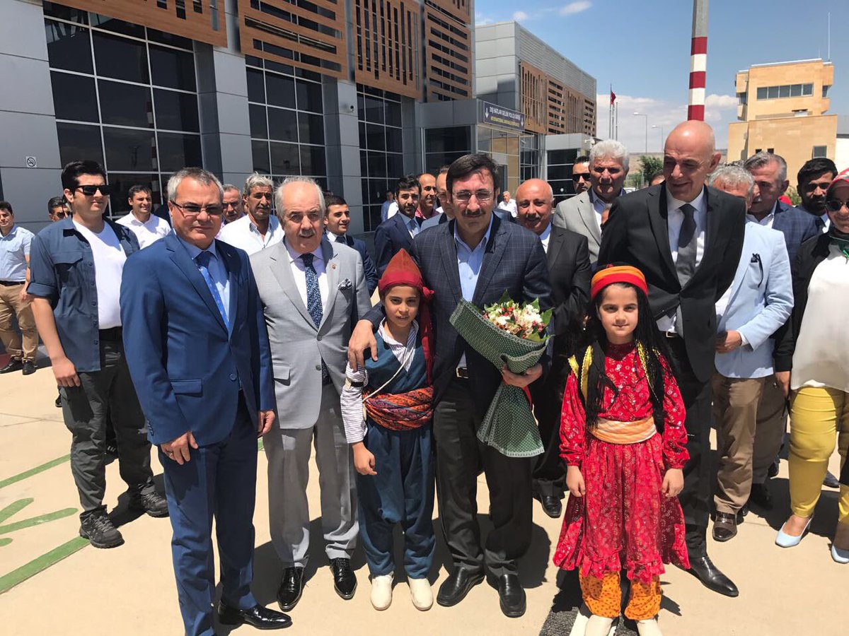 _cevdetyilmaz's tweet photo. Batman'da sıcak karşılamaya teşekkür ederim. https://t.co/Y17zfoMRd9