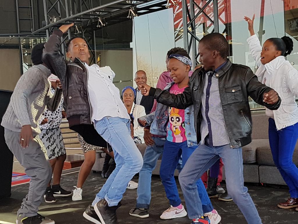 LicenseLiquor's tweet photo. City_Press: MT Ntombi_Makhoba: Jabu Kubheka's children rendering an item for their father #ripGunman #Jabumemorial https://t.co/zLAjpi0aEr