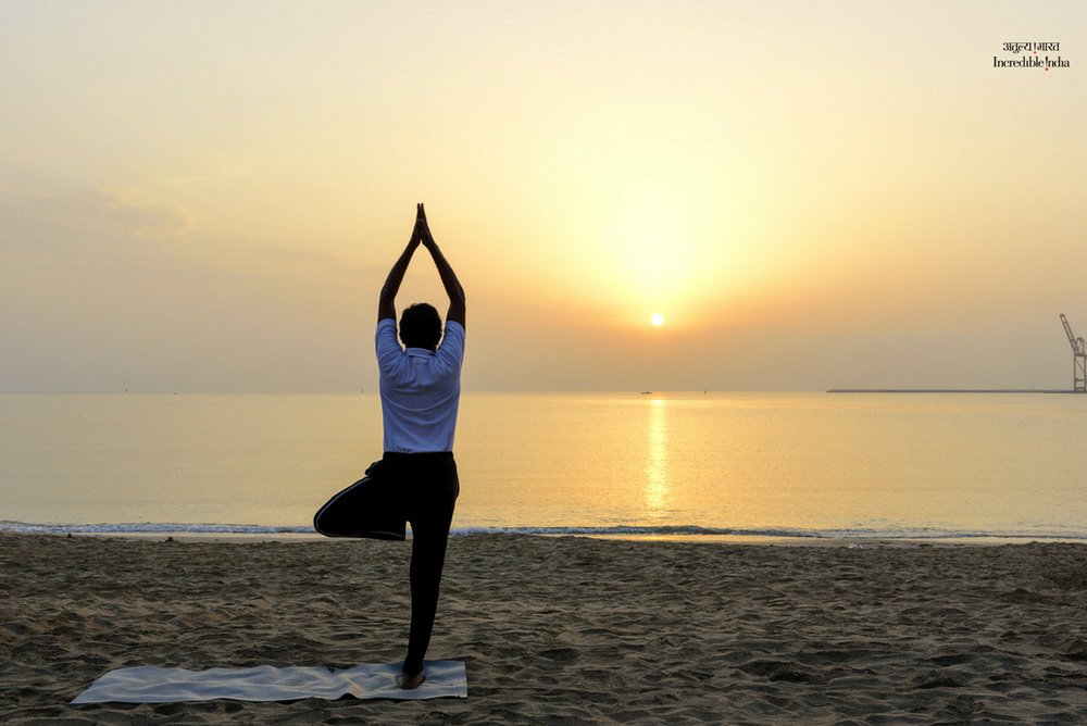 incredibleindia's tweet photo. “Yoga is an art and science of living.” - Indra Devi #Yoga #FridayFeeling #IDY2017 #IncredibleIndia @moayush @Tourismgoi https://t.co/XDvgMnPSsk