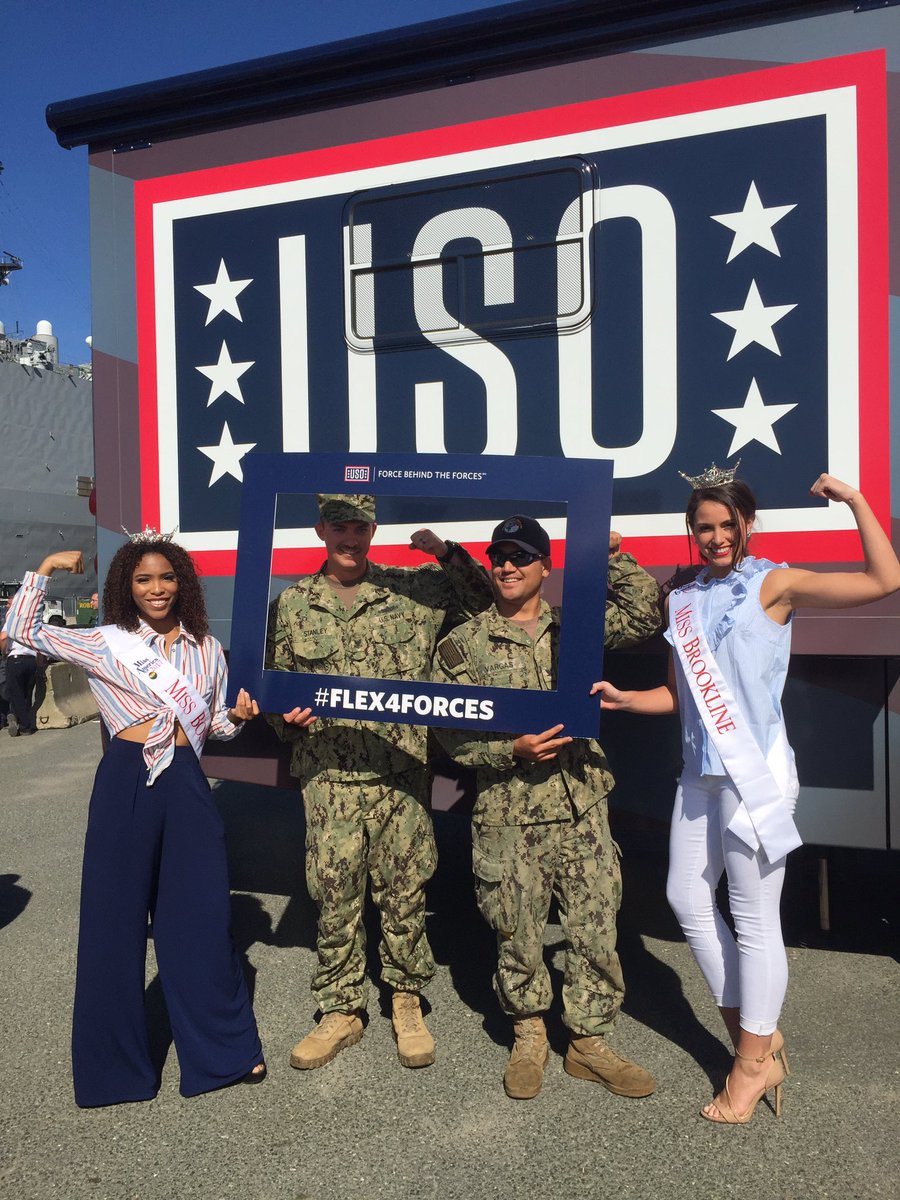 Yesterday's service members from the USS Whidbey Island helping to #Flex4Forces during @SailBoston2017!