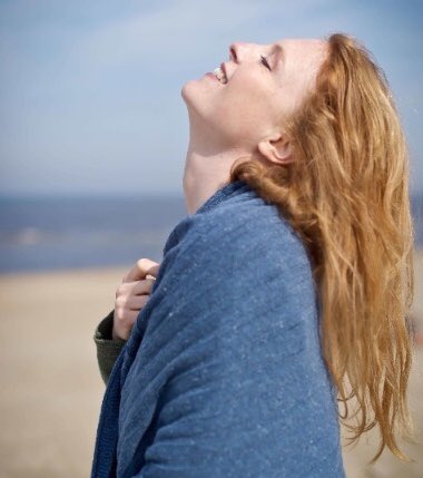 We zijn trots op onze nieuwe collectie <a href="/loopalife/">Loop.a life</a>. Prachtige items van gerecyclede jeans en PETflessen!  brightloops.nl/shop