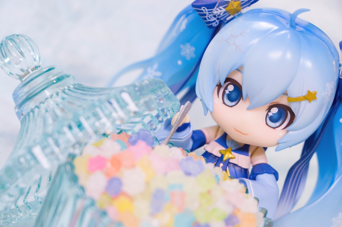 京 On Twitter 雪ミク２０１７ 金平糖を毎日ちょっとずつおやつに