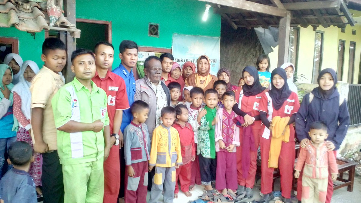 auwaludien1's tweet photo. Bhakti sosial 🏠 yatim @sinarfadilah #pertaminaspiritualmarketing #mor3 https://t.co/q2VIJp1LvB