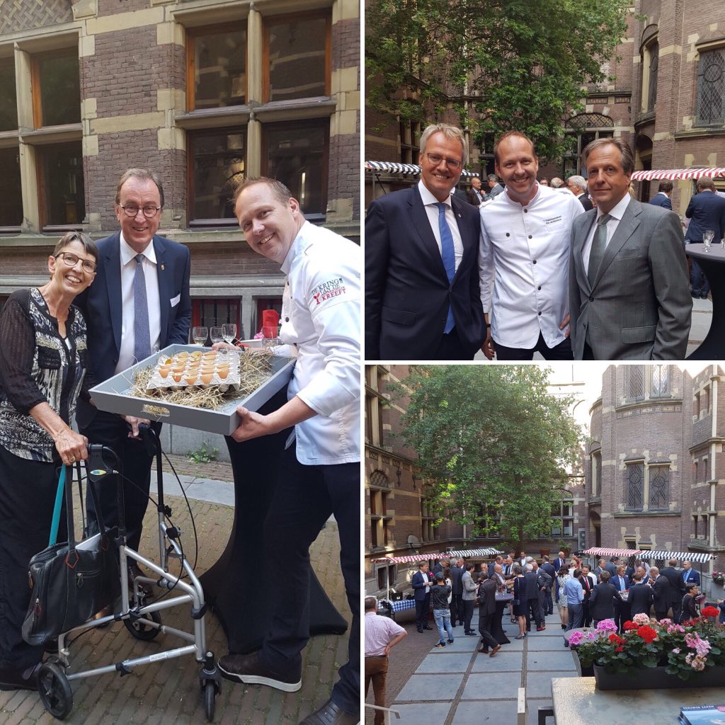 Eric was gisteren uitgenodigd om te koken op Het Binnenhof in Den Haag voor enkele bekende gezichten! Iedereen heeft er van genoten!🍴