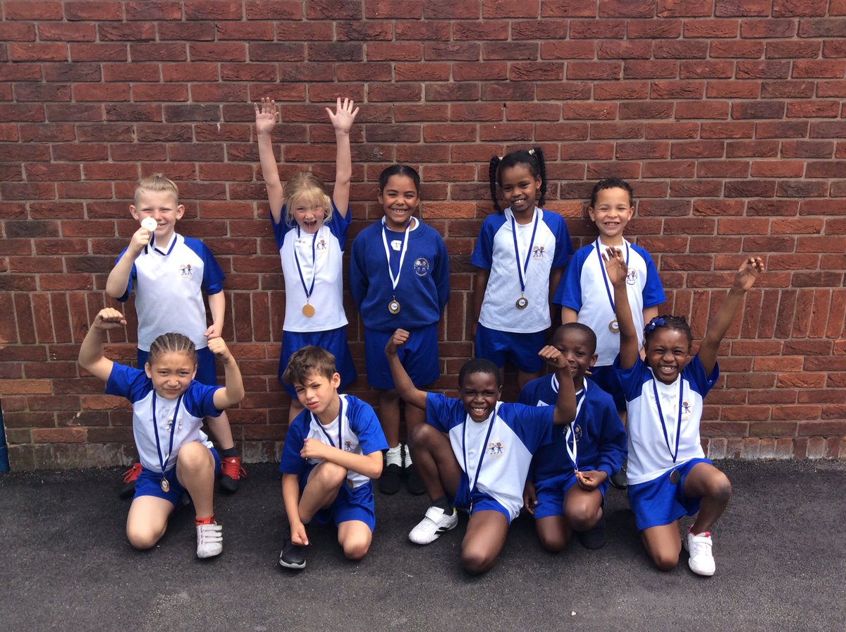 Y2stannes's tweet photo. @StAnnesLiv @Liverpool_SSP Well done to our amazing winners of the KS1 Athletics team! A huge thanks to the LSSP for organising it! https://t.co/MCawdEoChX