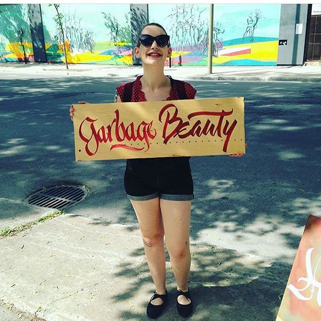 PlateauCom's tweet photo. @garbagebeauty  https://t.co/LwGZtBcAnq  #GarbageBeauty #montreal Photo @sickpoettheory https://t.co/d3naEJmgsK