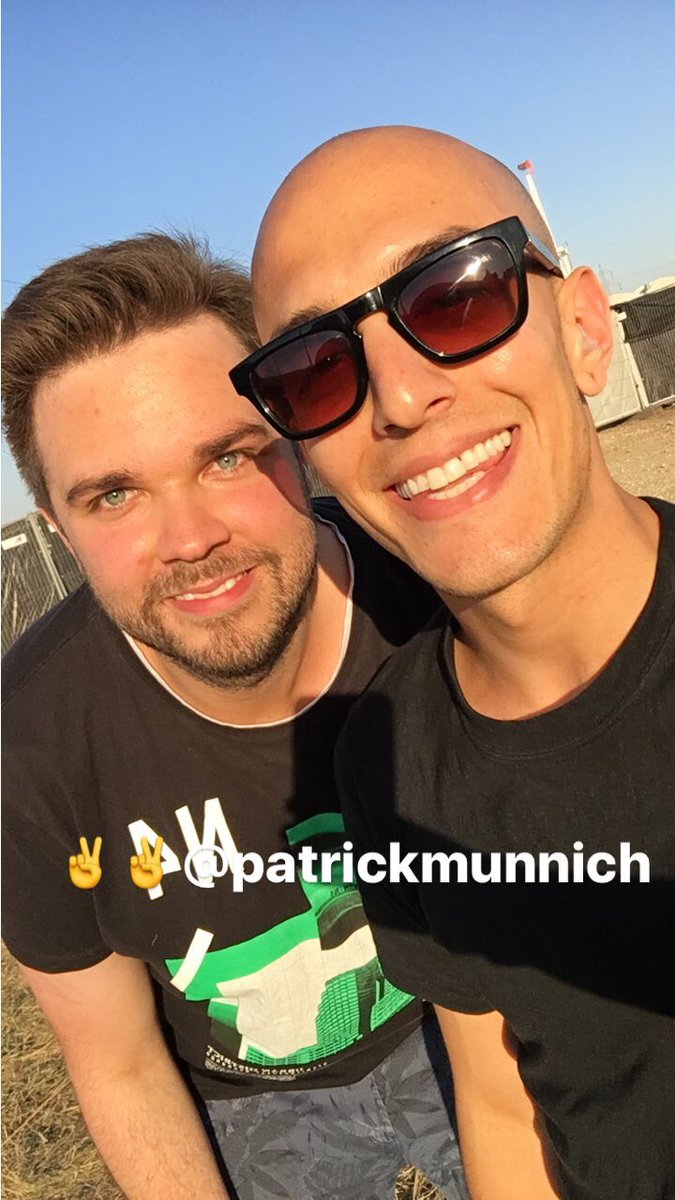 elmakias's tweet image. Met some rad photographers yesterday at Nova Rock festival!