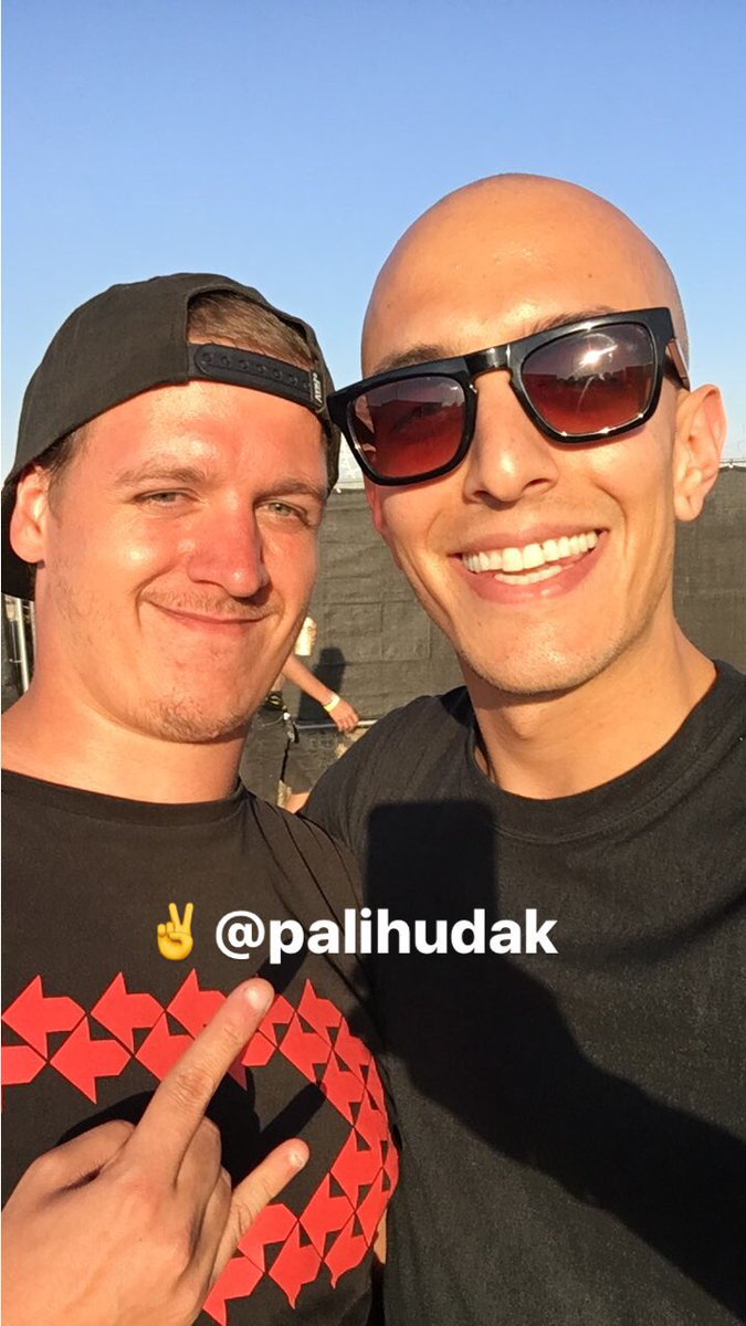 elmakias's tweet image. Met some rad photographers yesterday at Nova Rock festival!