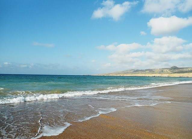 sabena_siddiqi's tweet photo. One more pic of beautiful #CapeMount beach, it is on the same stretch as French beach.
#Karachi https://t.co/YcwzDQ5V2X