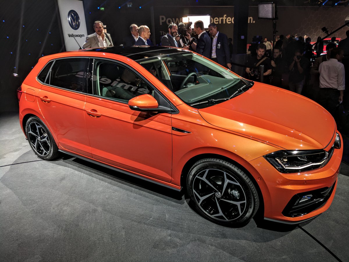 UKVolkswagen's tweet photo. It doesn't look too bad, even if we do say ourselves. Meet the all-new Polo R-Line. #VWPolo https://t.co/TVOkjOGYHK