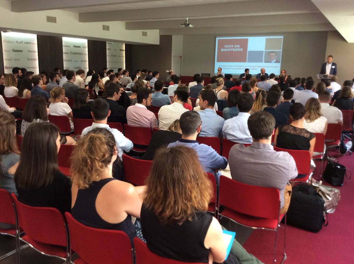 CROECAURA's tweet photo. Bienvenue aux 160 nouveaux experts-comptables stagiaires rhônalpins #FuturExpert #ObjectifDEC RDV à la #NuitQuiCompte le 28/06 pour fêter ça https://t.co/BWcUPq9dIq