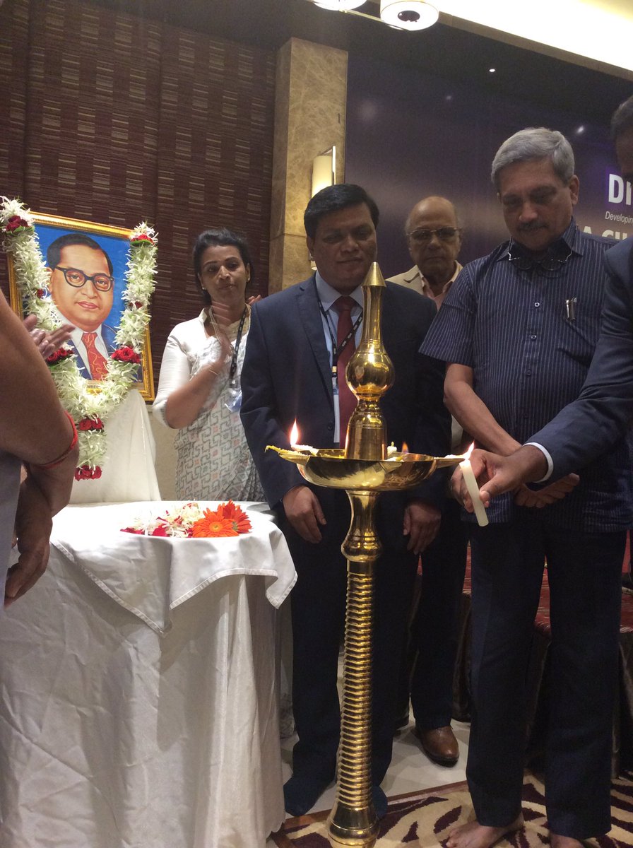DICCIorg's tweet photo. @manoharparrikar in the #GoaChapterLaunch #DICCIInGoa @goacm @MpgoaNarendra @MilindKamble_ @FollowCII @PIB_India https://t.co/N3If7Gqzbh