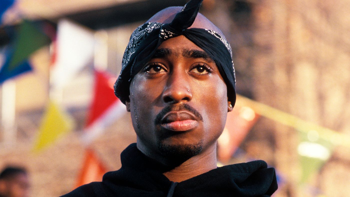 Happy Birthday Tupac Shakur !

RIP Legend 