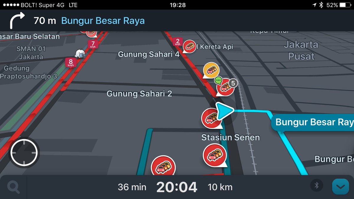angkasaputra's tweet photo. @TMCPoldaMetro ampun pak, macet tingkat dewa nih di pintu kereta bungur. Mohon bantuan petugas @NTMCLantasPolri https://t.co/d4TpVAGy7Z