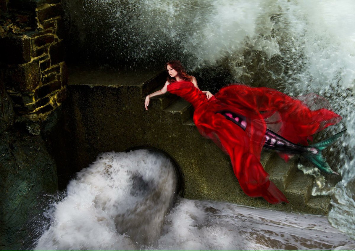 debrajayneart's tweet photo. #Cornish #Myths and #Legends #Photography Project #Mermaid of #Trevaunance #Cove #stagnes #Atlantic #cornwall #reddress #waves #kernow #uni https://t.co/1U6ZHZNSp2