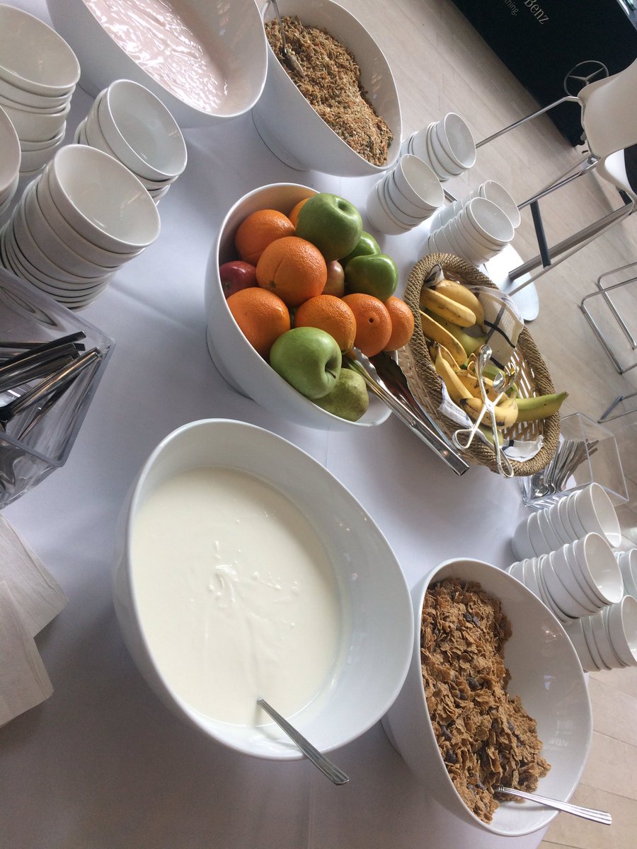 JonGauthier's tweet photo. Time for breakfest yum @ideacity thanks @10tationEvents for providing it & allowing me to attend yumm #ideacity #Chaideacity https://t.co/wgtLPduhGt