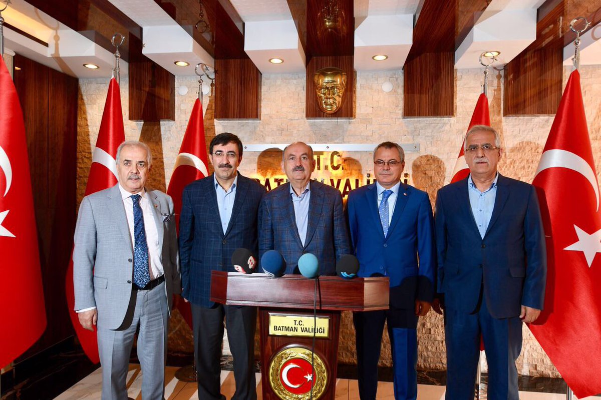 MuezzinogluDR's tweet photo. Batman'da ilk ziyaretimiz Valiliğimize oldu. https://t.co/fcumeWe7ss