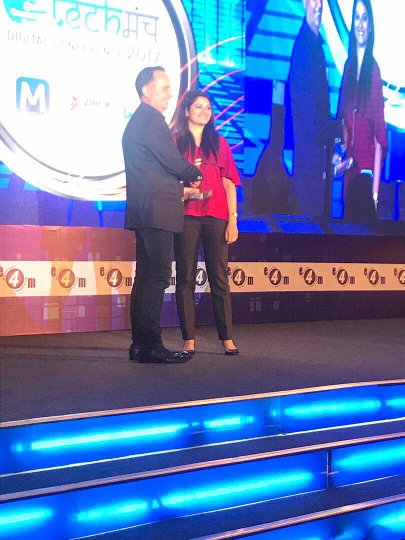nehakulwal's tweet photo. @jeffbullas pleasure meeting and listening to your keynotes on influencer marketing at #e4mIDMA ! https://t.co/oYY9GaEyih