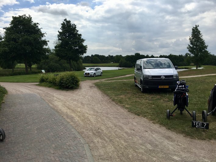 Ons verhuurbedrijf #ArenaRent, hoofdsponsor tijdens het #PeelenMaasgolftoernooi met als primeur de VW Arteon.