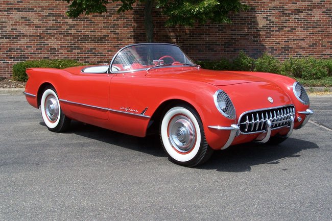 Hey, #Cruisers, it's #fiftiesfriday! This car is a beautiful 1955 #Chevrolet #Corvette roadster. Enjoy!