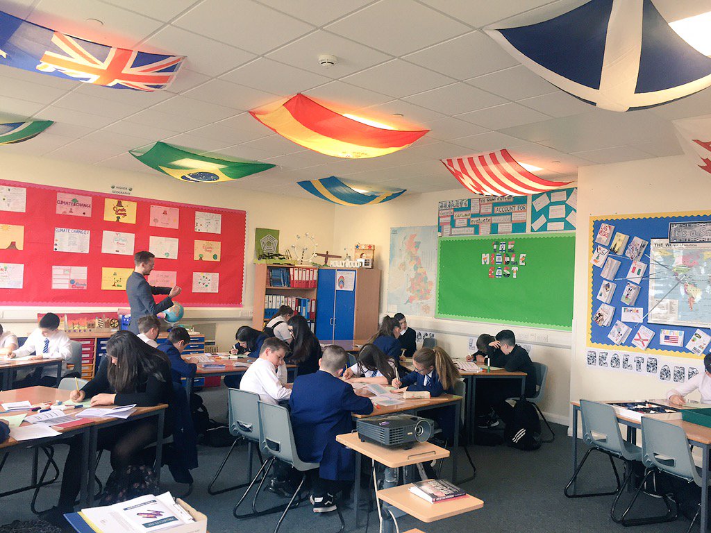 social_sahs's tweet photo. Final day with @AJReid93 working with S2 pupils from 2D1 @sahsDunblane @dsyw_sahs #ProjectFilter #STEM @StAndrewsHS https://t.co/OBJJTrhGE2