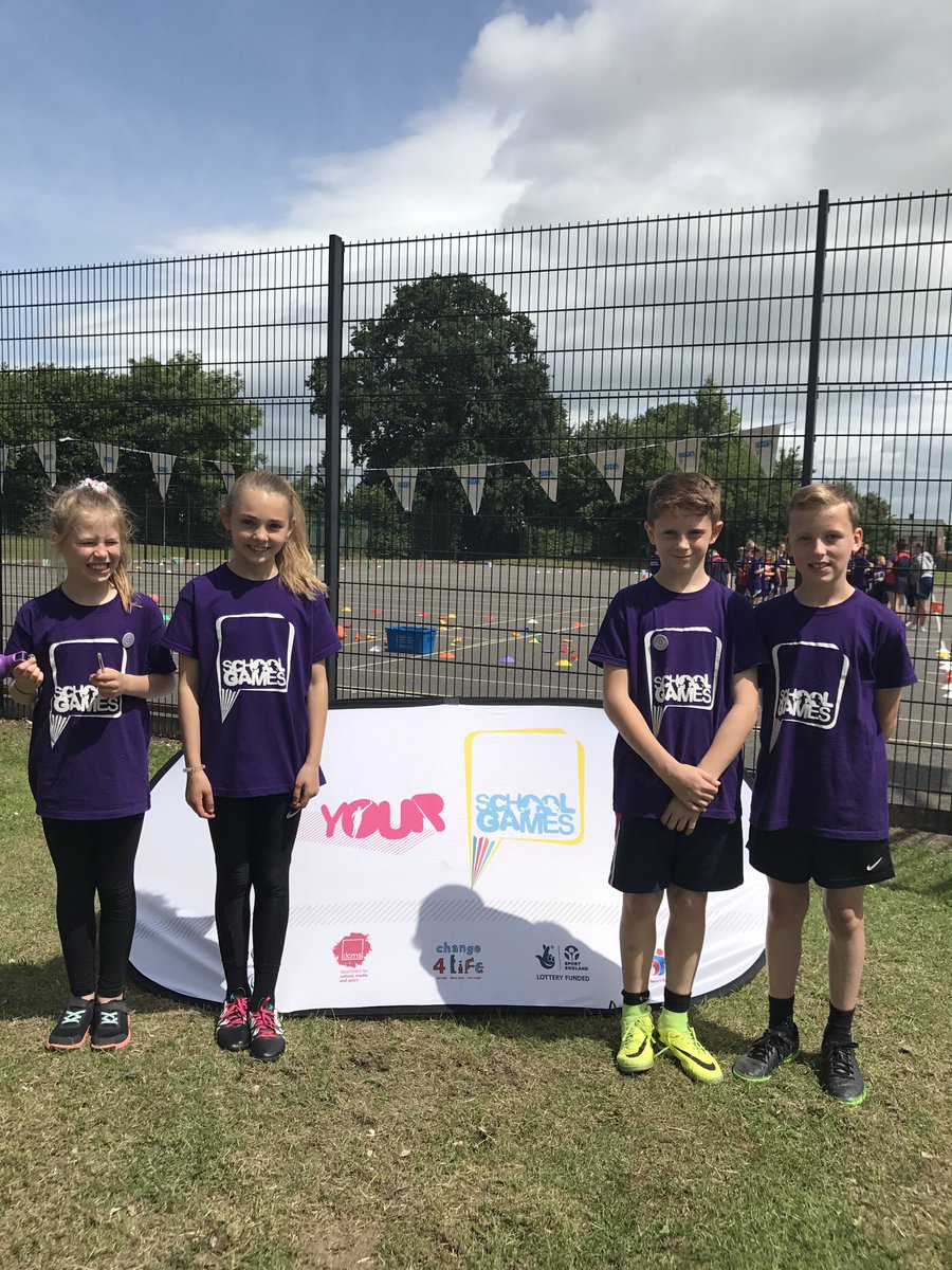 GreenfieldsSch's tweet photo. Our fantastic Sports Leaders! #LionLeaders #ChangeForLife #C4L @YourSchoolGames 🏅🏃🏼🏌🏼⛹🏼‍♀️🏏🏑🥅🏐🏉 https://t.co/QDUw9ACl76