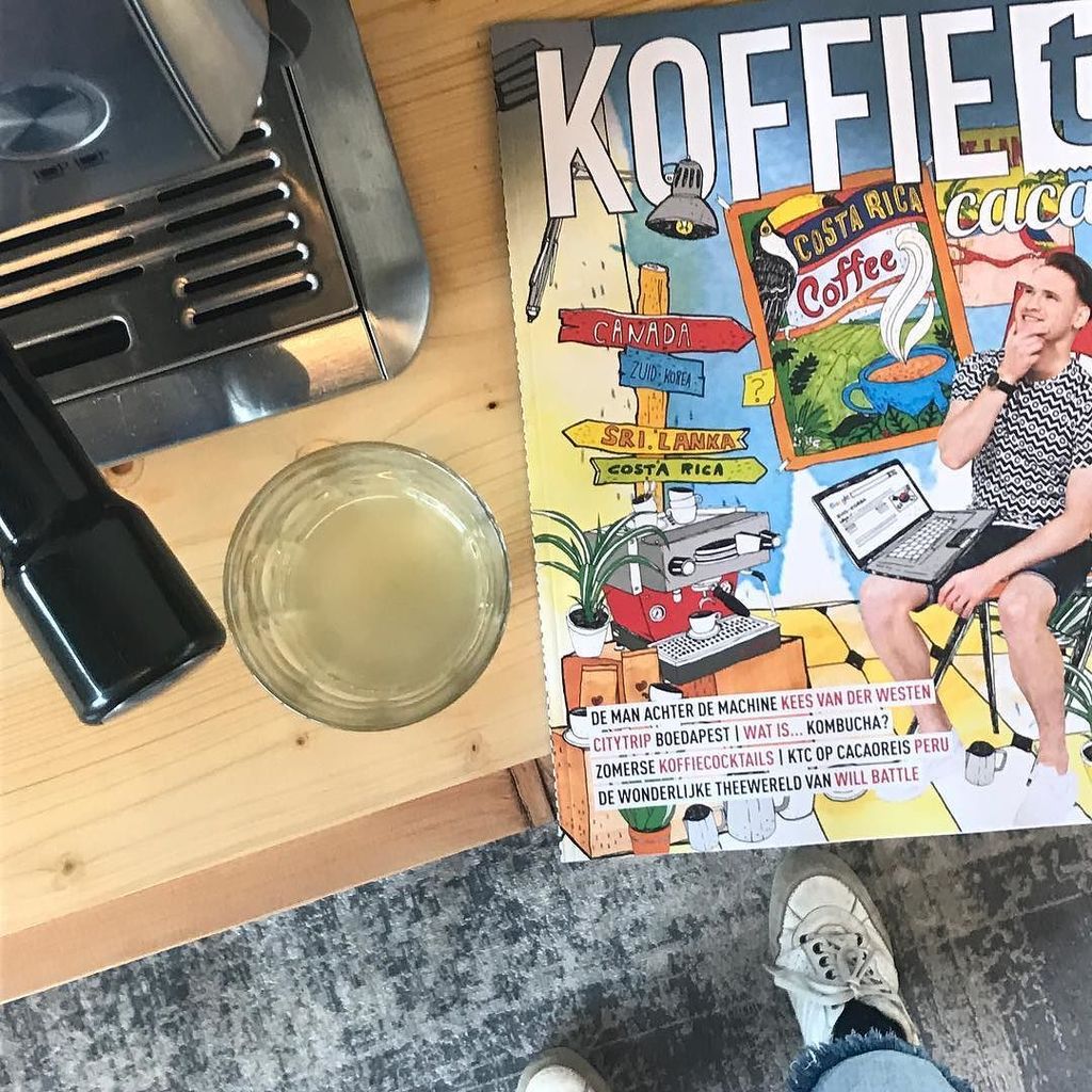 Even een glaasje Kombucha gedronken met Marc en Keri van <a href="/koffietcacao/">koffieTcacao Magazin</a> en snode plannetjes gesmeed, en nu de gloed… ift.tt/2t9wgV3