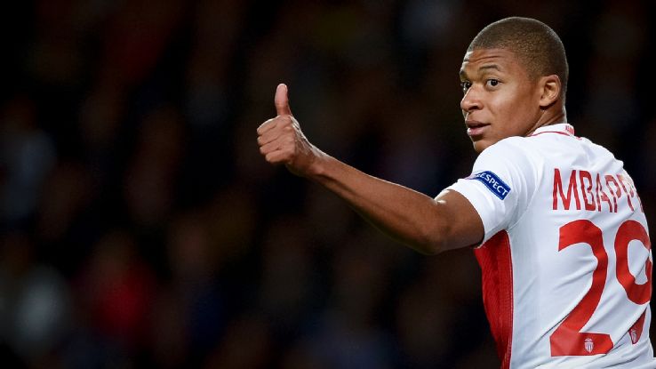 ODDSbible's tweet photo. At 18 Years, 6 Months Old:

🇫🇷 Mbappé: 40 League Games, 16 Goals

🇵🇹 Ronaldo: 25 League Games, 5 Goals

🇦🇷 Messi: 17 League Games, 2 Goals https://t.co/tevgaZQYPx