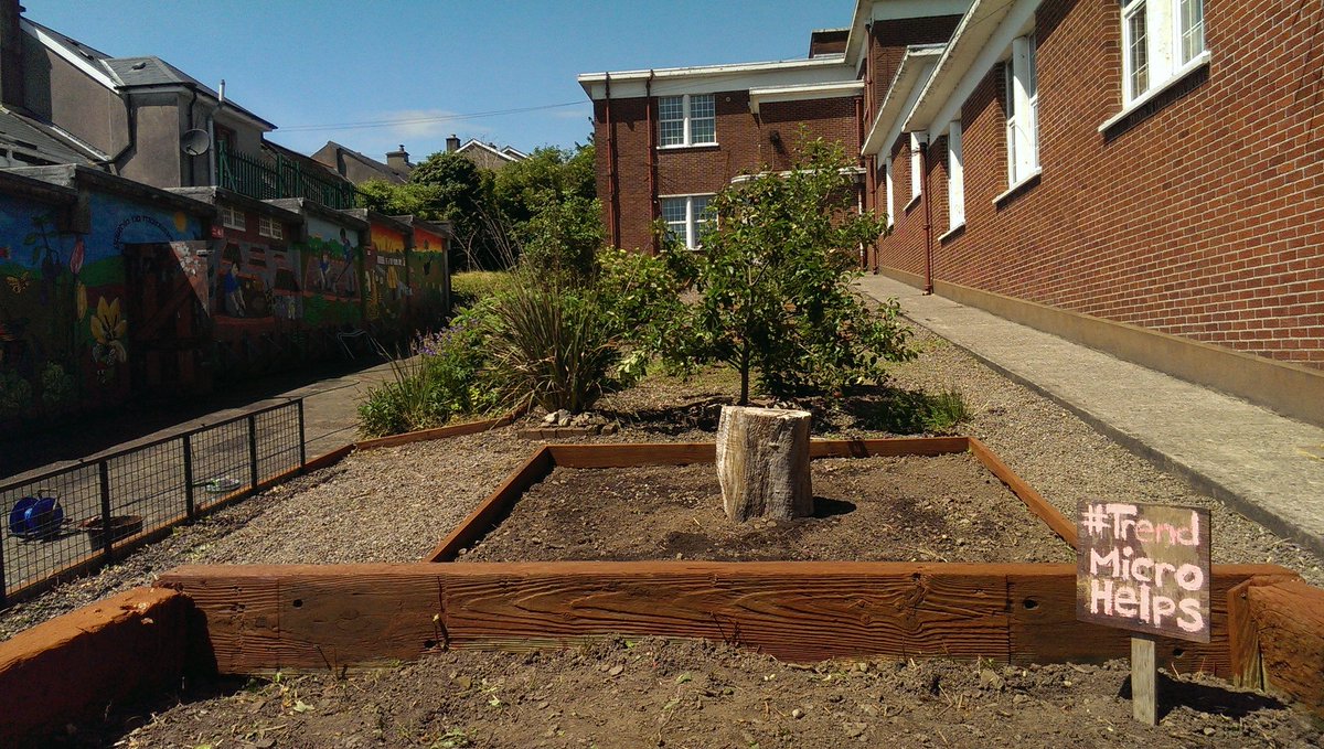 A_J_DUB's tweet photo. #TrendMicroHelps in the garden at North Mon School #CorkToday https://t.co/8Eay7GIKte