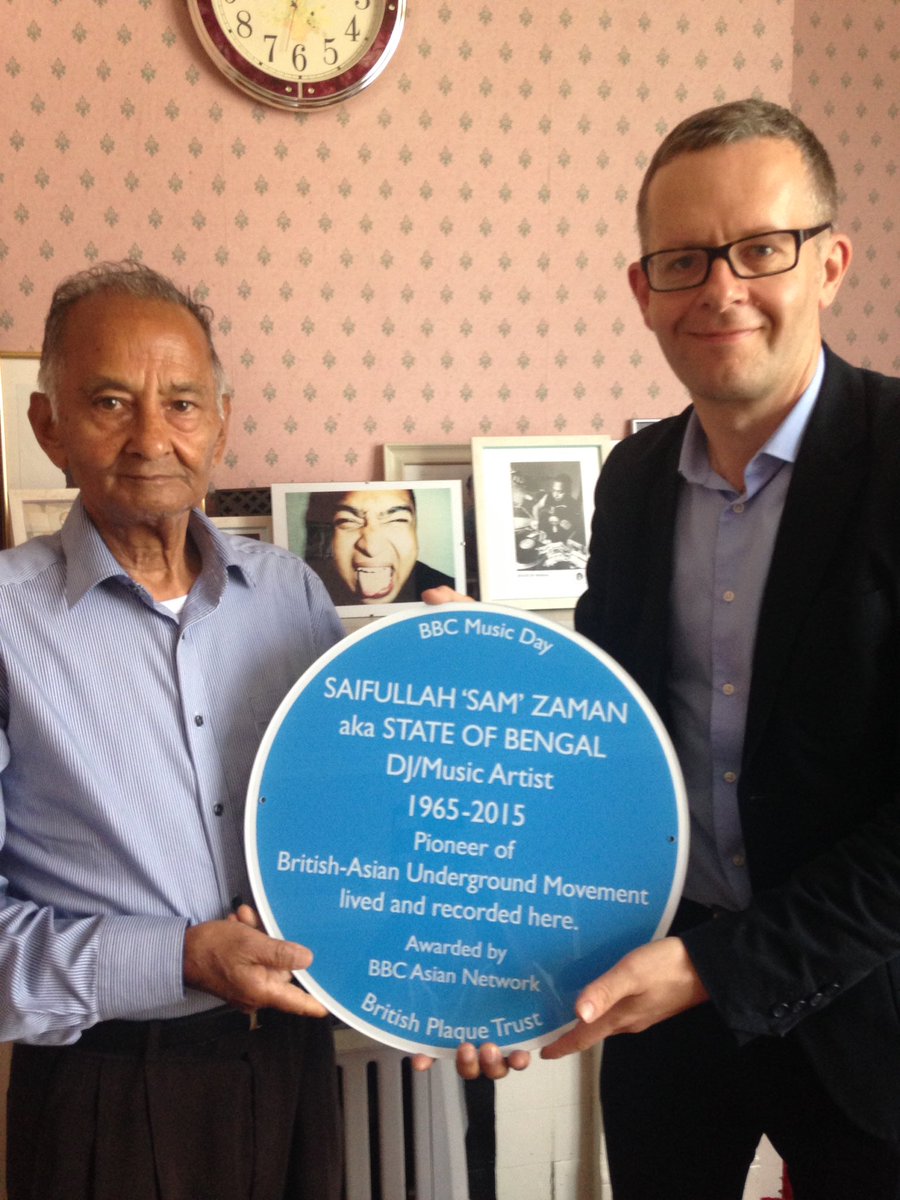 AmenaZaman1's tweet photo. Thank you @markstrippel for visiting my dad with the blue plaque for @stateofbengal #LocalMusicLegends #Sob #globalmusic https://t.co/uARyVrTt37