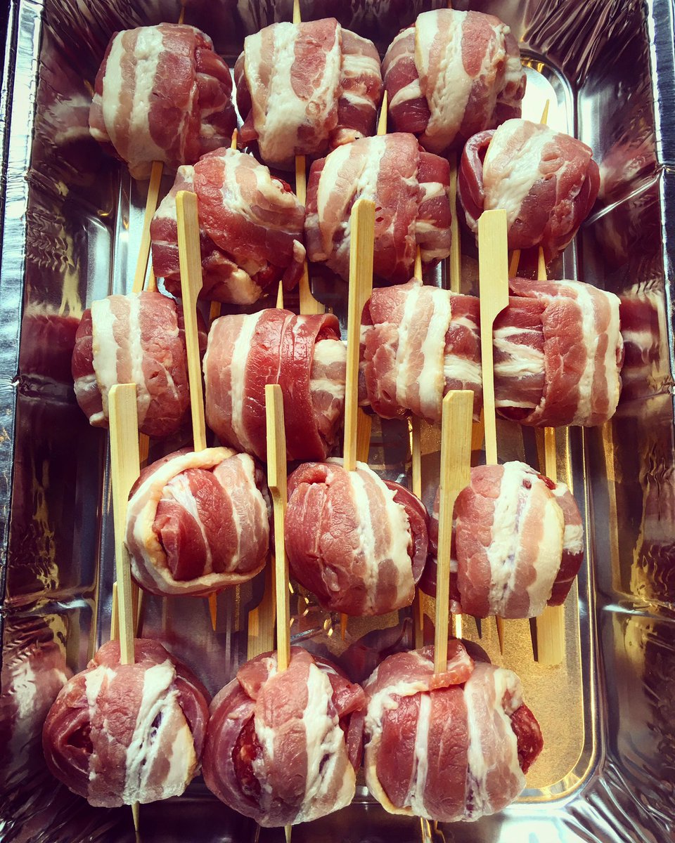 onlyslaggin's tweet photo. #Babybacks #Kellybab #BaconOnionRings #Moinks all prepared ready for #FatherDay #weekend on @Weberbarbecues now to go and do my real job 😢 https://t.co/GDpFcQBgrW