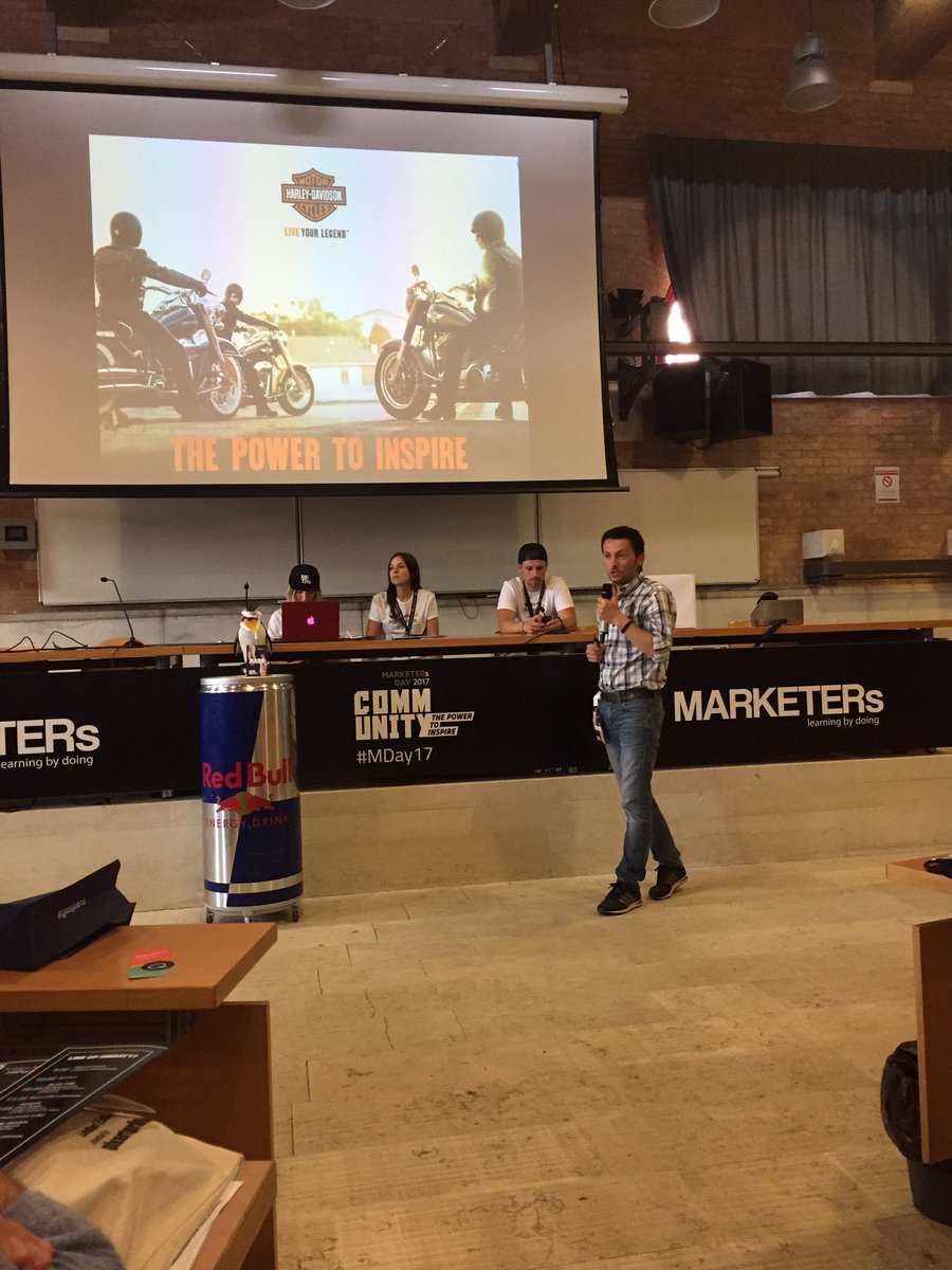 AppianiElena's tweet photo. #MDay17 #harleydavidson Giacomo Marzoli. Harley Davidson è uno dei 20 brand più "fighi" al mondo https://t.co/E5lWJdb534