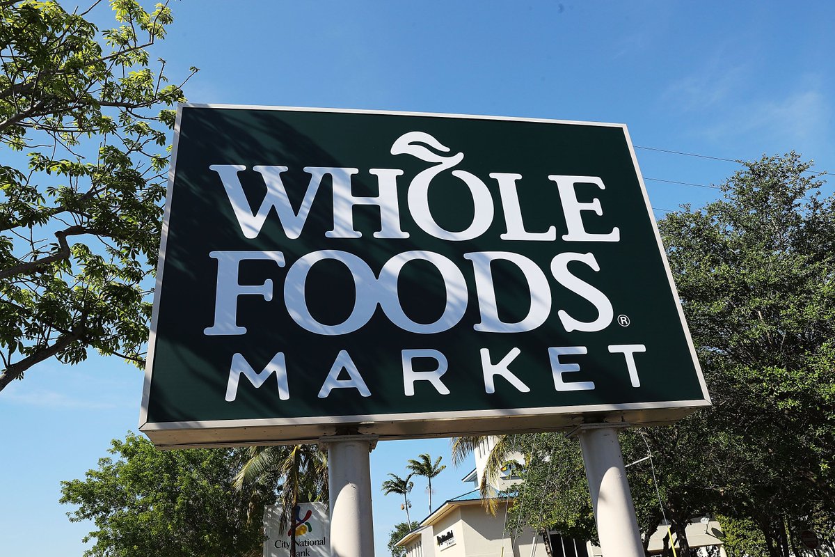 verge's tweet photo. Breaking: Amazon is buying Whole Foods for $13.7 billion https://t.co/wloLfMpV6h https://t.co/v9chs7uqss