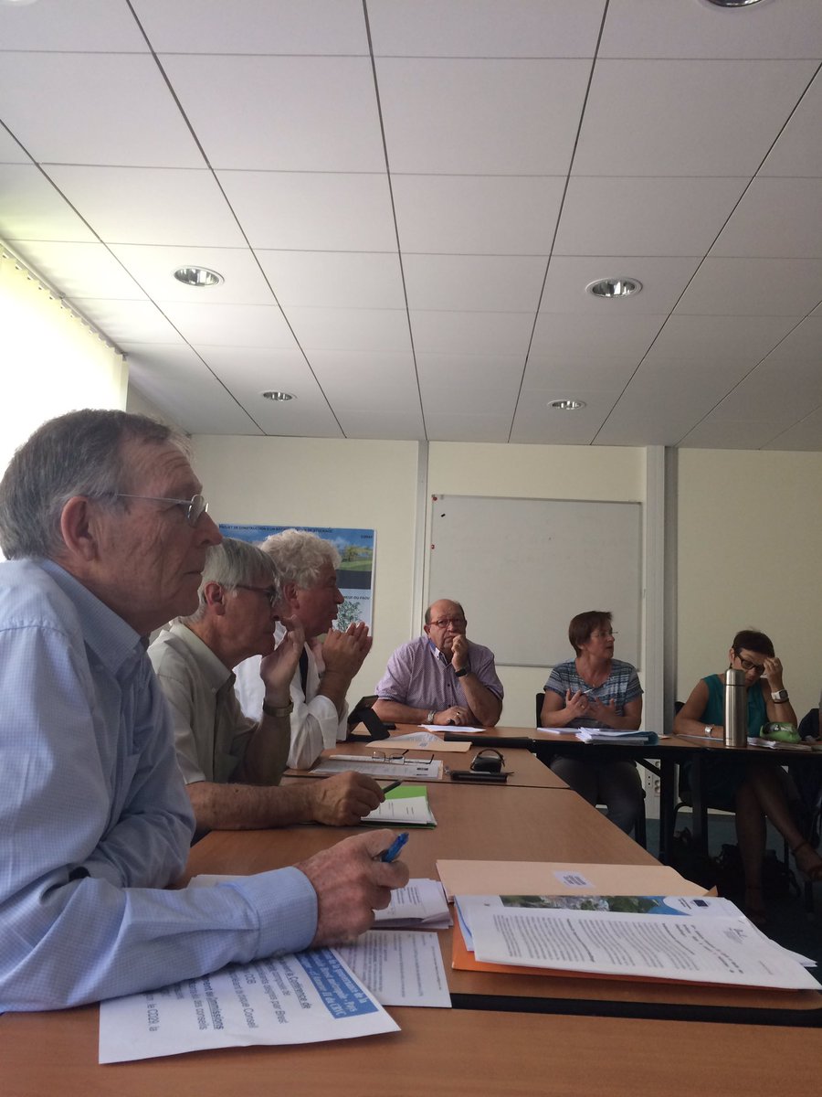 FortetClair's tweet photo. Avec @FCuillandre à Chateauneuf du Faou pour le comité de pilotage du #CRVC (contrat de réciprocité) #BrestMetropole / @payscob. https://t.co/u1q31OO1b7