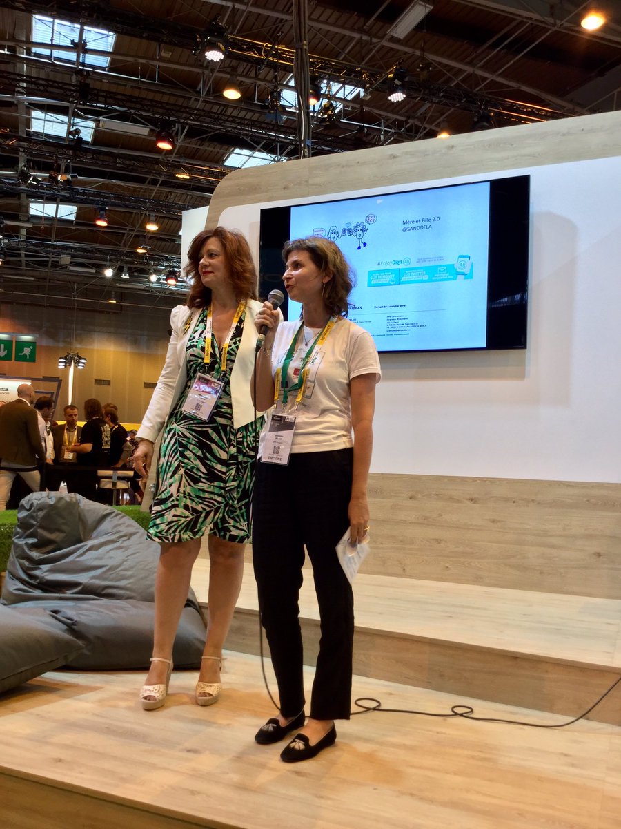 EnjoyDigitAll's tweet image. #vivatech &quot;faire avec les autres&quot; @SANDDELA présente l&apos;origine du projet #EnjoyDigitAll #intrapreneuriat #PeoplesLab