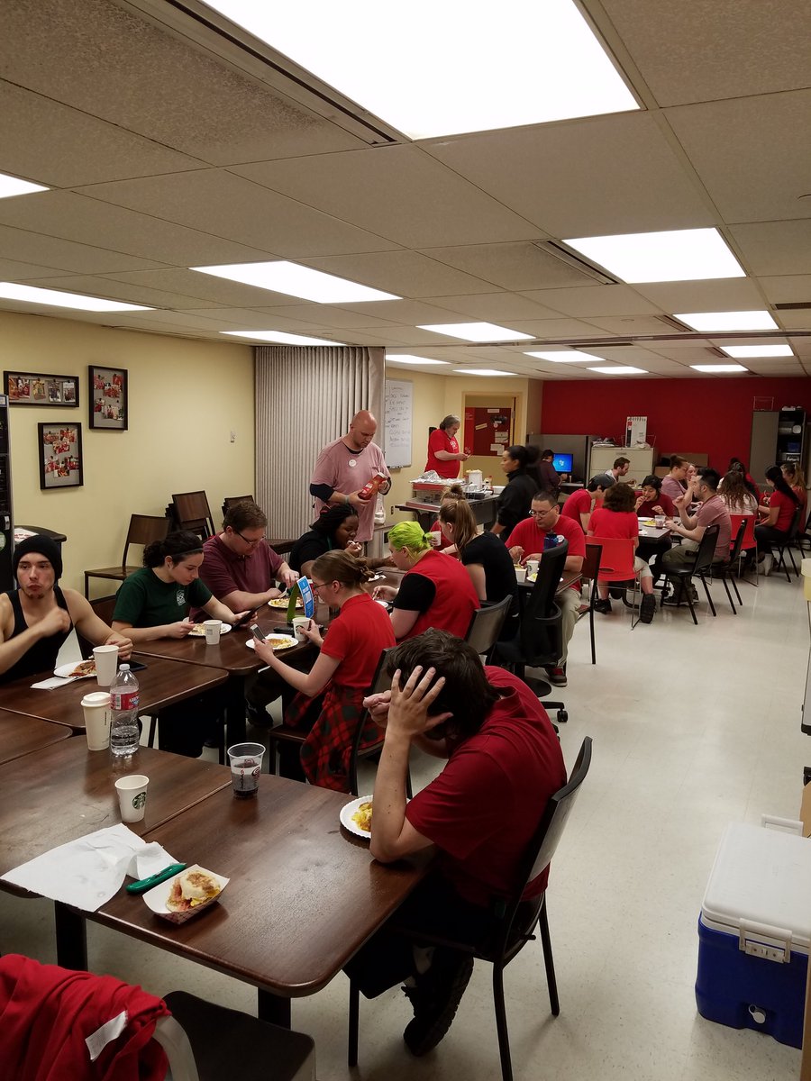 VMLBritt's tweet photo. Flow Team Breakfast 😊#T0341 #D159 https://t.co/t5zWH8dcrk