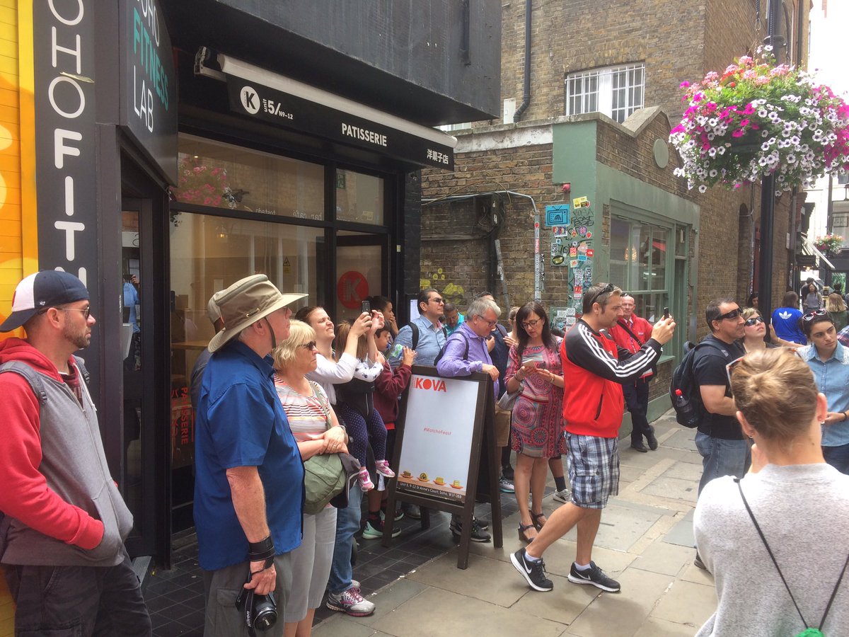 jamsstew's tweet photo. Look @MikeReadUK @Bryles1 @e_wolstencroft our Bowie #LocalMusicLegends plaque is now on the tourist trail in Soho. https://t.co/niobCacwc0