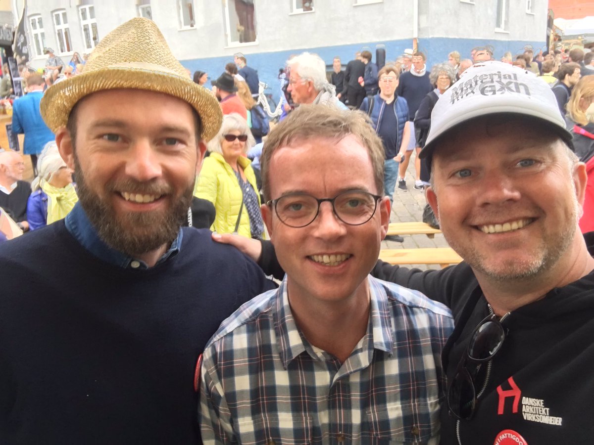 Tak for en fantastisk debat om #cirkulærøkonomi hos <a href="/DANSKEARK/">Danske Arkitektvirksomheder</a> og @ArkitektMAA! Gode indspark, berigende samtale ♻️ #FMdk #dkbyg #dkgreen
