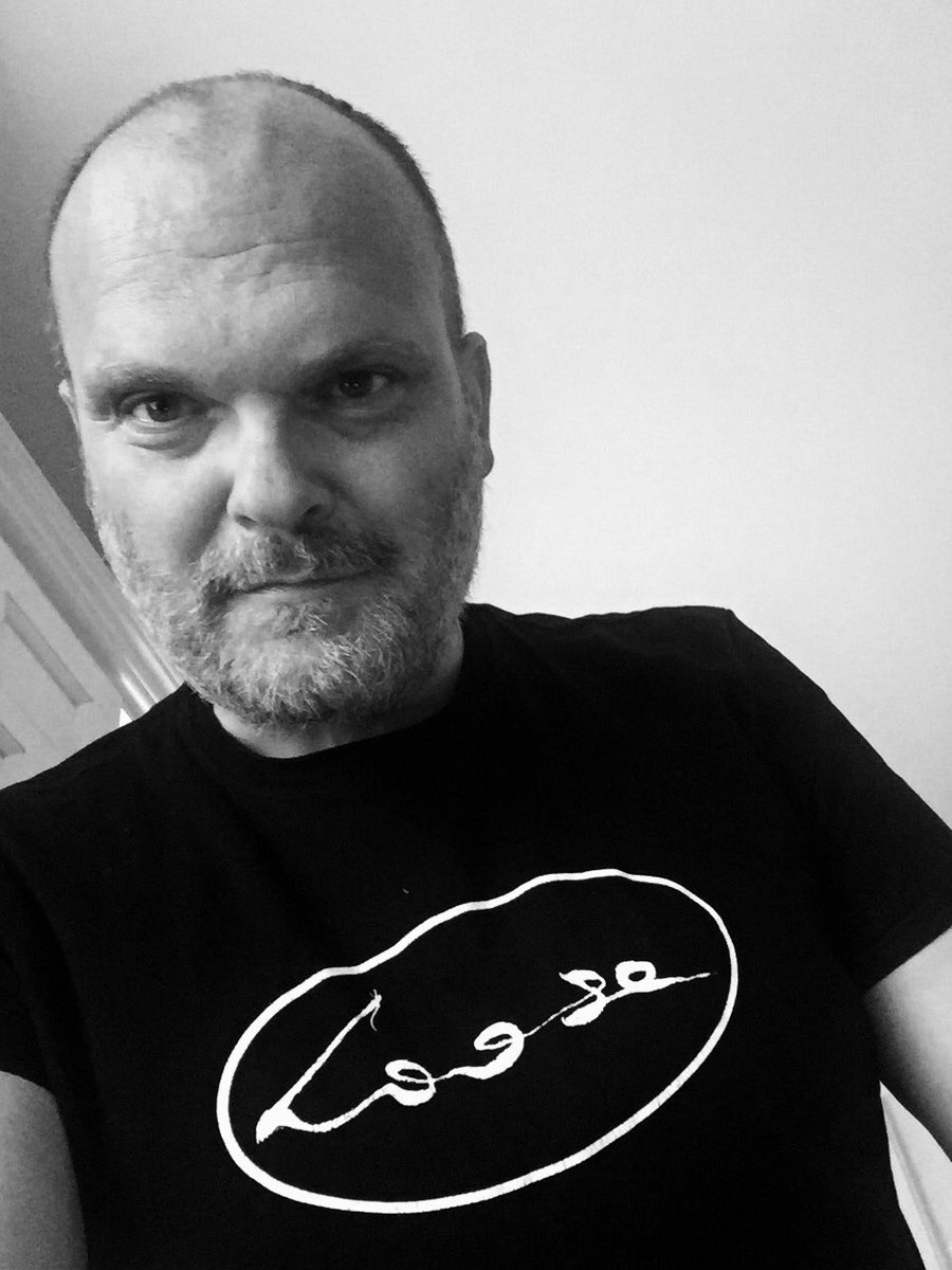 RalphMcLeanShow's tweet photo. The always fab @LooseMusic is my 1st #LabelOfLove on#ralphmcleancountry 2nite. Interview with head honcho @loosetom on @bbcradioulster 8pm https://t.co/9k36HOigcV