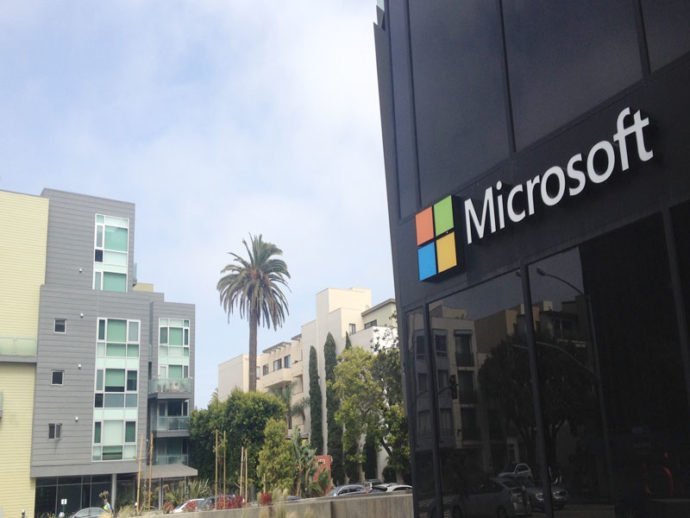 eStufsTech's tweet photo. U.S.-Israeli #cyberfirm #Hexadite to be taken over by @Microsoft
Read more: https://t.co/Y3EIAOXbj7 @TechCrunch https://t.co/NVIyek8ONS