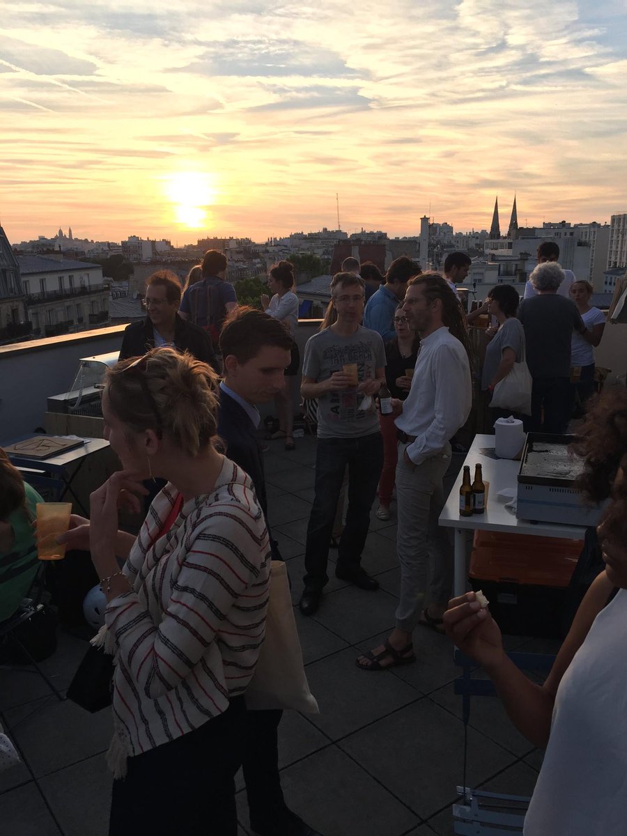 🤘un grand merci à tous pour votre présence hier soir !! 😎☺️ Vous n'avez jamais été aussi nombreux ! 🎉🍾 #barbecue #belleville #view #paris